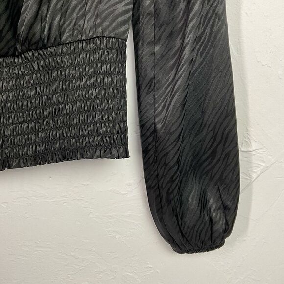 Self Esteem Black Zebra Stripe Shirred Long Sleeve Top XS New - Picture 3 of 6